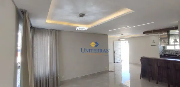 Sobrado com 3 Quartos à venda, 156m² no São Gabriel, Colombo