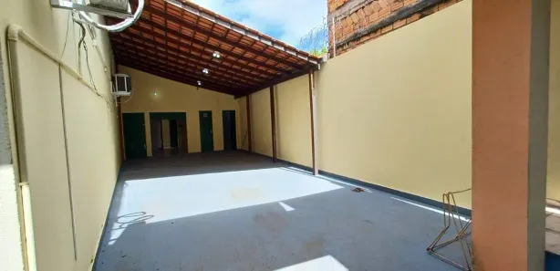 Loja / Salão / Ponto Comercial para alugar, 68m² no Aldeia, Santarém