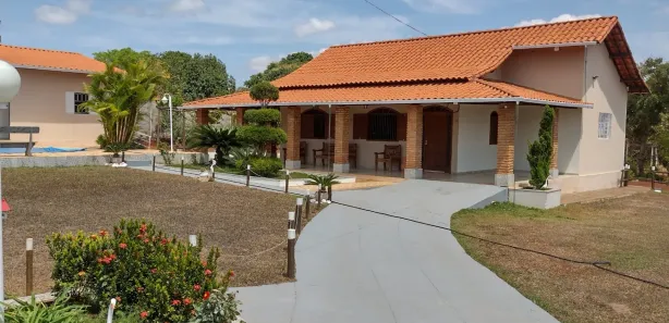Fazenda / Sítio / Chácara com 5 Quartos à venda, 1690m² no Pinhões, Santa Luzia