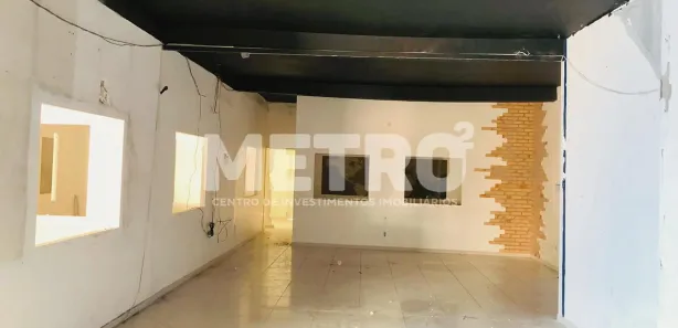 Galpão / Depósito / Armazém à venda, 300m² no Vila Eduardo, Petrolina