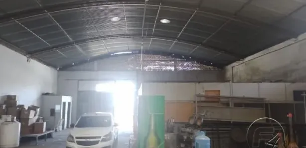 Galpão / Depósito / Armazém à venda, 500m² no Vila Santa Cecília, Resende