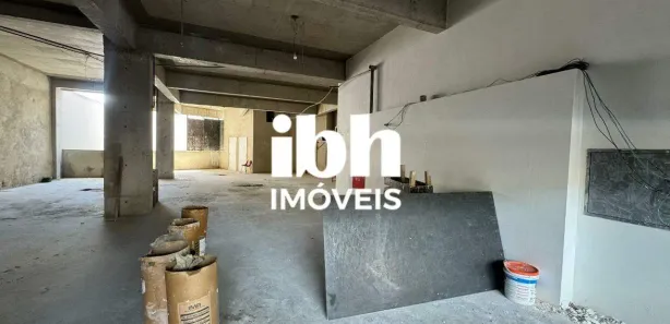 Loja / Salão / Ponto Comercial à venda, 141m² no São José, Uberaba