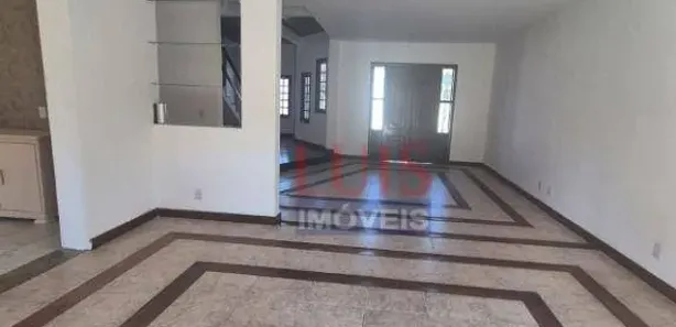 Casa com 4 Quartos para alugar, 261m² no Piratininga, Niterói