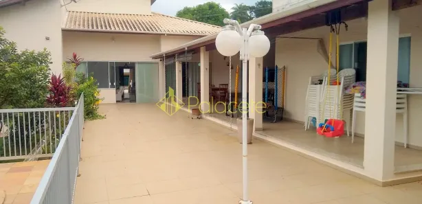 Casa de Condomínio com 5 Quartos à venda, 260m² no São Dimas, Guaratinguetá