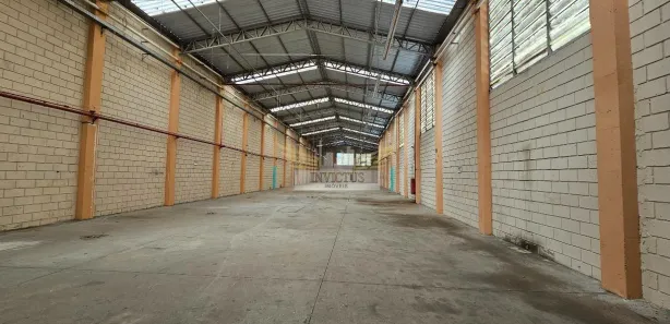 Galpão / Depósito / Armazém para alugar, 1750m² no Loteamento Industrial Coral, Mauá