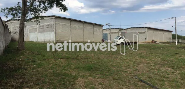 Terreno / Lote / Condomínio para alugar, 2000m² no Santa Luzia, São Gonçalo