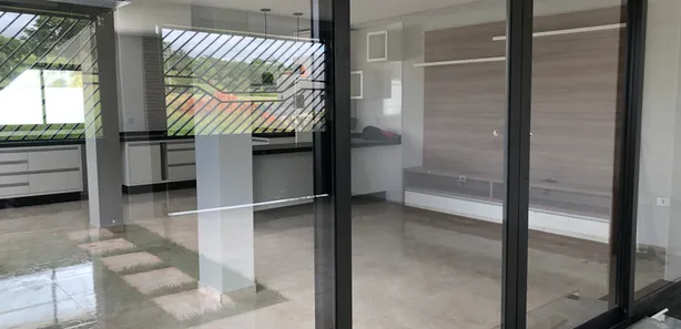 Sobrado com 3 Quartos à venda, 200m² no , Sarapuí
