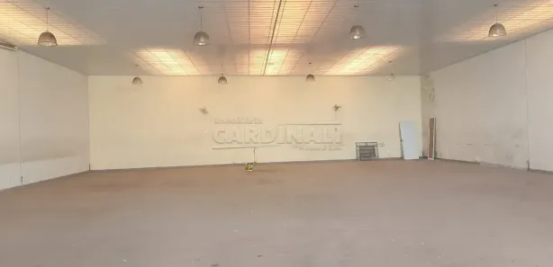 Galpão / Depósito / Armazém para alugar, 599m² no Vila Xavier (Vila Xavier), Araraquara
