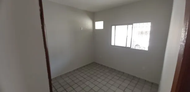 Casa com 3 Quartos para alugar, 110m² no Areias, Recife