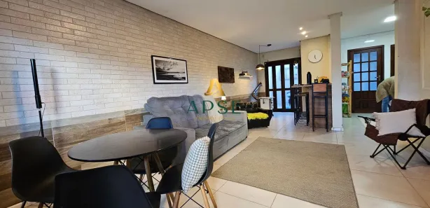 Sobrado com 3 Quartos à venda, 100m² no Nossa Senhora das Graças, Canoas