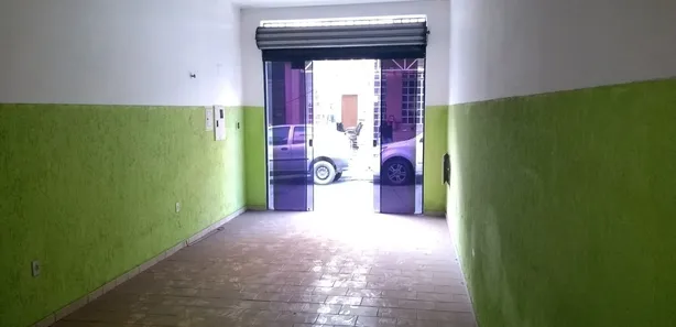 Loja / Salão / Ponto Comercial para alugar, 100m² no Centro, Pouso Alegre