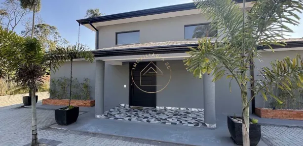 Fazenda / Sítio / Chácara com 4 Quartos à venda, 1300m² no , Mairinque