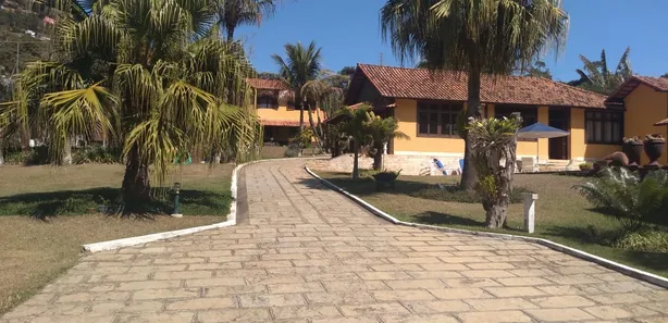 Fazenda / Sítio / Chácara com 4 Quartos à venda, 400m² no Itaipava, Petrópolis