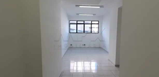 Loja / Salão / Ponto Comercial à venda, 30m² no Jardim Infante Dom Henrique, Bauru