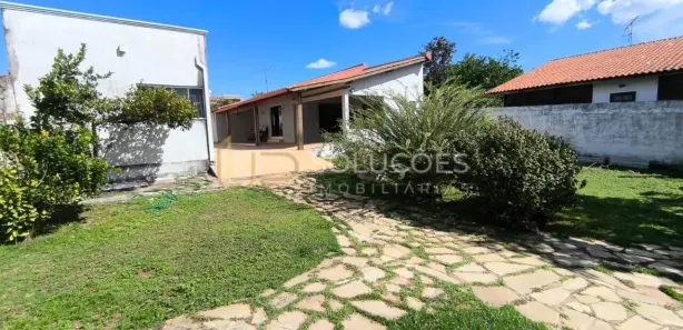 Casa de Condomínio com 2 Quartos à venda, 280m² no Região dos Lagos, Brasília