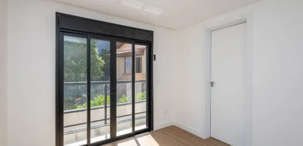 Casa de Condomínio com 3 Quartos à venda, 131m² no Tingui, Curitiba