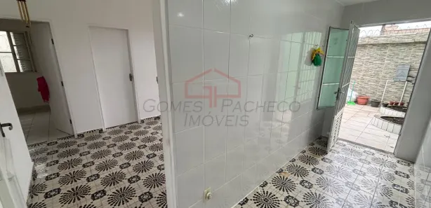 Casa com 3 Quartos para alugar, 85m² no Parque Bitaru, São Vicente