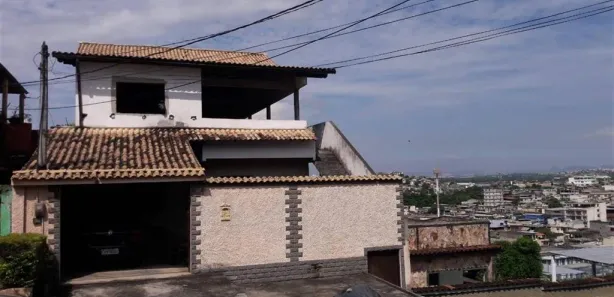 Casa com 4 Quartos à venda, 200m² no Parque Lafaiete, Duque de Caxias
