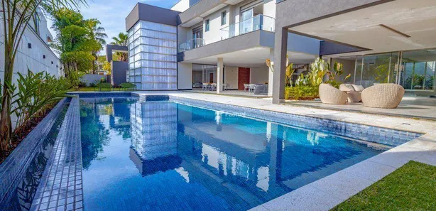 Casa de Condomínio com 7 Quartos à venda, 948m² no Jardim Acapulco, Guarujá