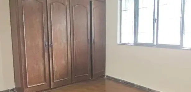Casa com 3 Quartos para alugar, 200m² no Grã-Duquesa, Governador Valadares
