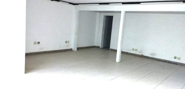 Galpão / Depósito / Armazém à venda, 823m² no Jardim América, Belo Horizonte