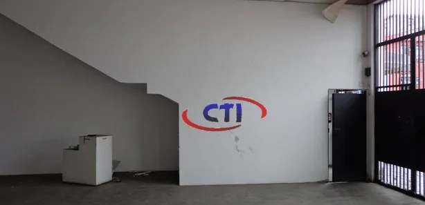 Prédio Inteiro para alugar, 748m² no Parque São Vicente, Mauá