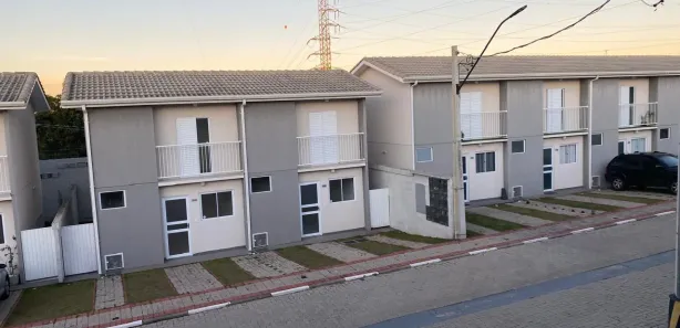 Casa de Condomínio com 2 Quartos à venda, 62m² no Jardim Cacique, Suzano