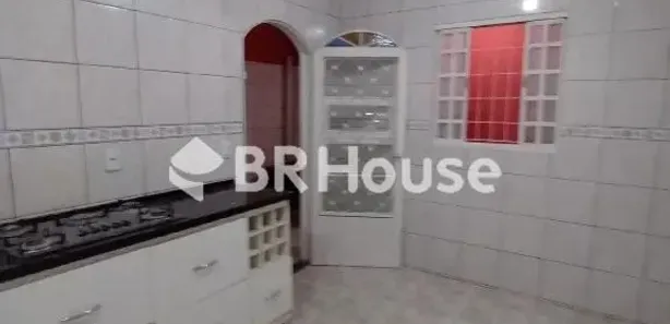 Prédio Inteiro com 6 Quartos à venda, 230m² no Samambaia Sul, Brasília