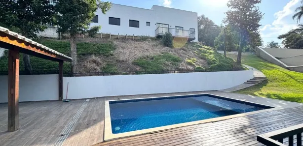 Fazenda / Sítio / Chácara com 3 Quartos à venda, 1000m² no Estância Santa Maria do Portão, Atibaia