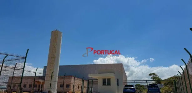 Galpão / Depósito / Armazém para venda ou aluguel, 2000m² no Imboassica, Macaé