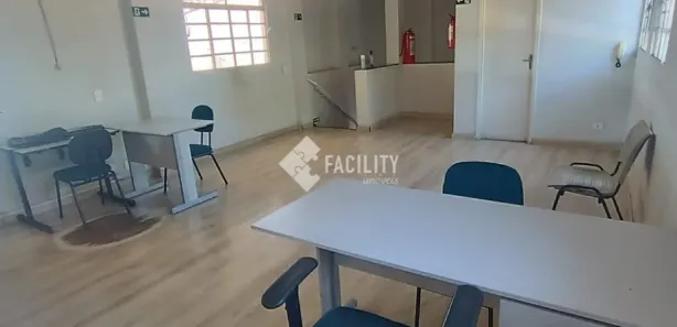 Galpão / Depósito / Armazém para venda ou aluguel, 900m² no Jardim São Marcos, Campinas