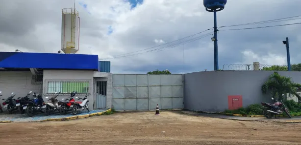 Conjunto Comercial / Sala à venda, 300m² no Centro, Feira de Santana