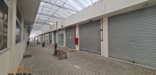 Conjunto Comercial / Sala para alugar, 20m² no Lídia Duarte, Camboriú