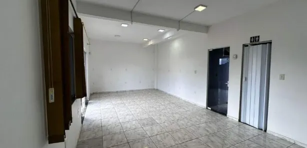 Conjunto Comercial / Sala para alugar, 45m² no Bairro Itacolomi, Balneário Piçarras