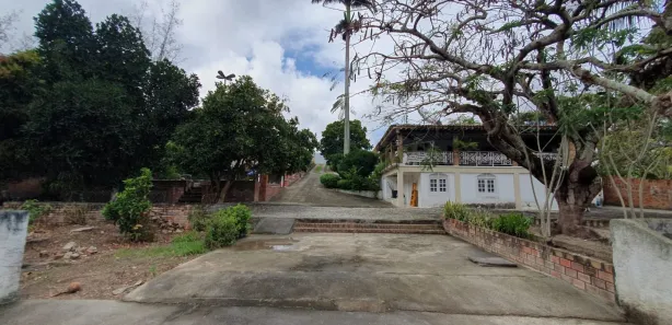 Fazenda / Sítio / Chácara com 3 Quartos à venda, 3000m² no Alpes Suiços, Gravatá