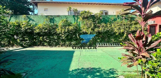 Hotel / Motel / Pousada com 11 Quartos à venda, 320m² no Jardim Las Palmas, Guarujá