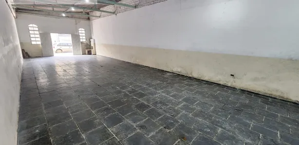 Loja / Salão / Ponto Comercial à venda, 200m² no Parque Residencial Souza Campos, Itaquaquecetuba