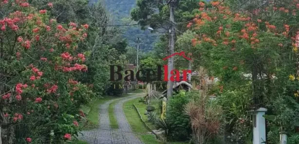 Casa de Condomínio com 3 Quartos à venda, 202m² no Limoeiro, Guapimirim