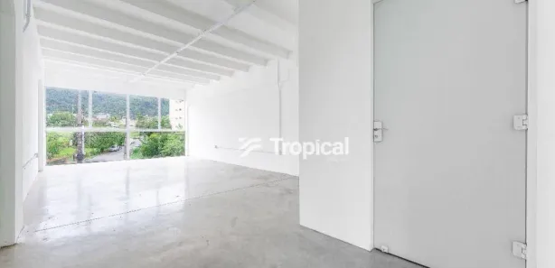 Conjunto Comercial / Sala para alugar, 50m² no Velha Central, Blumenau