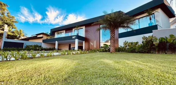 Casa de Condomínio com 9 Quartos à venda, 850m² no Jardim Acapulco, Guarujá