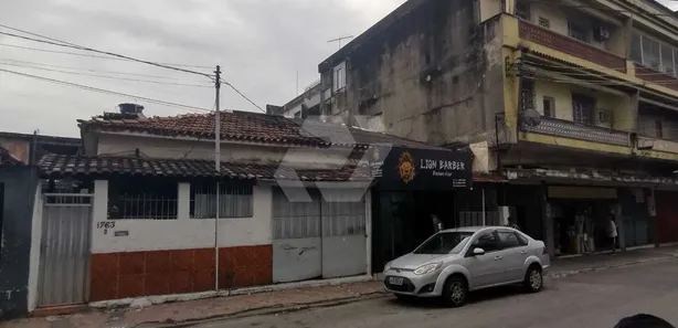 Loja / Salão / Ponto Comercial à venda, 313m² no Centro, Nilópolis