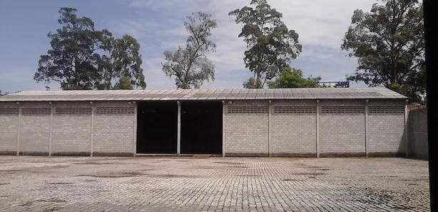 Galpão / Depósito / Armazém com 5 Quartos para alugar, 2715m² no BNH, Mesquita