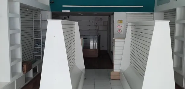 Loja / Salão / Ponto Comercial à venda, 80m² no Baeta Neves, São Bernardo do Campo