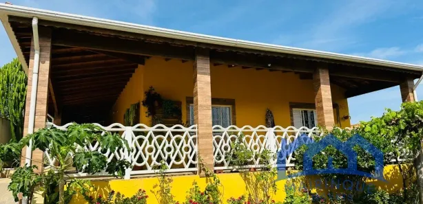 Fazenda / Sítio / Chácara com 3 Quartos à venda, 1000m² no , Mairinque