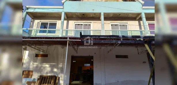 Sobrado com 3 Quartos à venda, 260m² no Guarituba, Piraquara