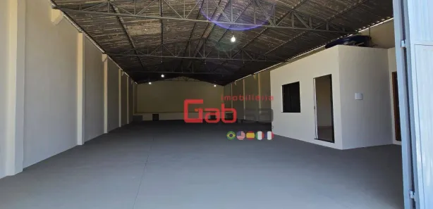 Galpão / Depósito / Armazém para alugar, 300m² no Campo Redondo, São Pedro da Aldeia