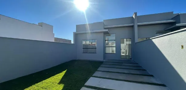 Casa com 2 Quartos para alugar, 65m² no Bairro Itacolomi, Balneário Piçarras
