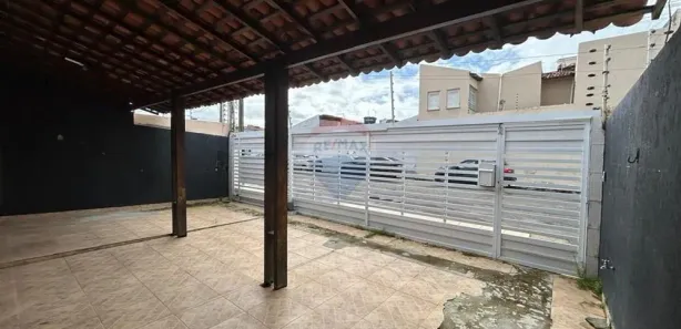Casa com 2 Quartos à venda, 180m² no Grageru, Aracaju