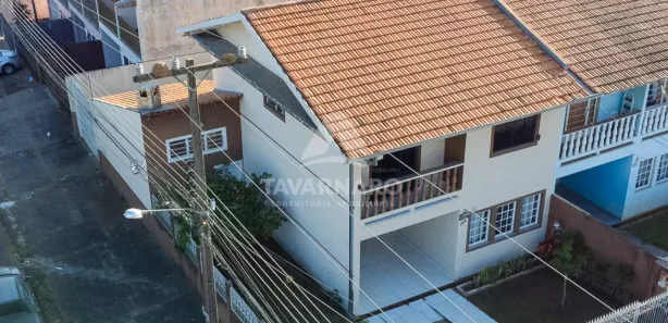 Sobrado com 3 Quartos à venda, 112m² no Uvaranas, Ponta Grossa
