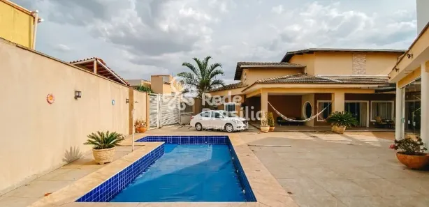 Casa com 4 Quartos para alugar, 684m² no Samambaia Sul, Brasília